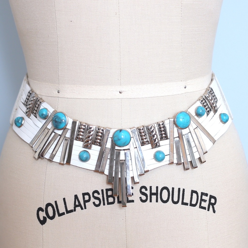 VINTAGE Nina Arjani western inspired turquoise/silver decor leather belt